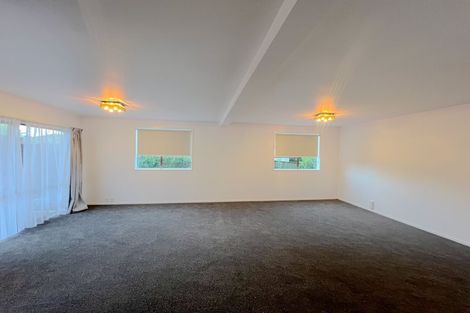 Photo of property in 1/55 Aberdeen Road, Castor Bay, Auckland, 0620