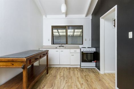 Photo of property in 3/23a Gladstone Road, Northcote, Auckland, 0627