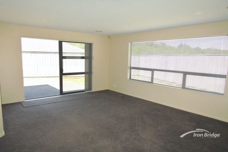 Photo of property in 3 Aotea Drive, Aotea, Porirua, 5024