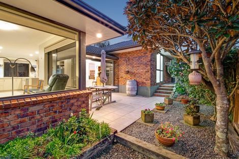 Photo of property in 49 Chesterfield Way, Orewa, 0931