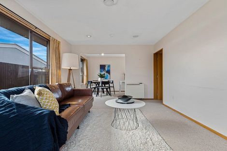 Photo of property in 4a Grassmere Street, Papanui, Christchurch, 8052