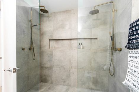 Photo of property in 51 Amesbury Drive, Churton Park, Wellington, 6037