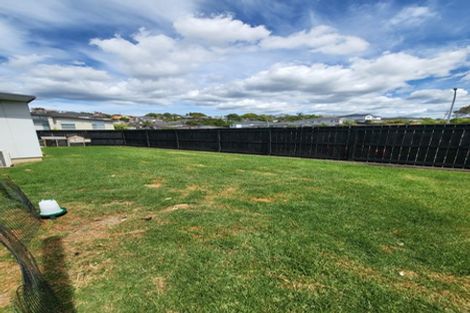 Photo of property in 12 Vino Cina Heights, Ranui, Auckland, 0612