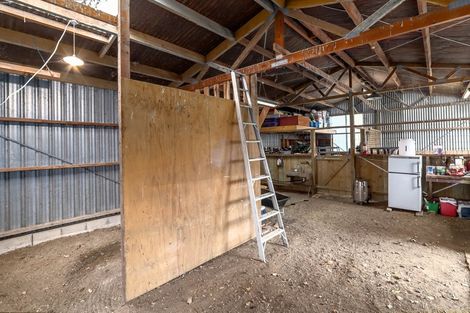 Photo of property in 841 Cowper Road, Dannevirke, 4976