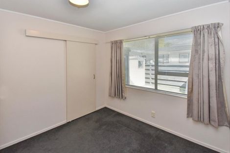 Photo of property in 2/11 Beaumaris Way, Conifer Grove, Takanini, 2112