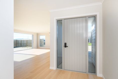 Photo of property in 49 Atlantic Drive, Fitzherbert, Palmerston North, 4410