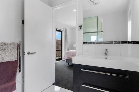 Photo of property in 21 Tangy Loch Lane, Broomfield, Christchurch, 8042