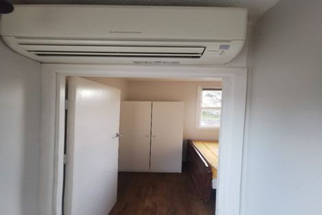 Photo of property in 1/4 Sydney Street, Hauraki, Auckland, 0622