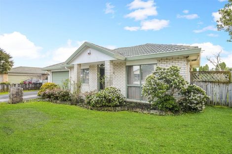 Photo of property in 76 Crossandra Drive, Mangere, Auckland, 2022