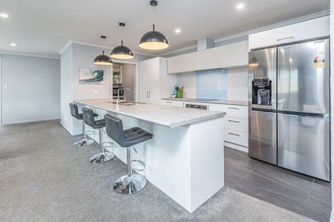 Photo of property in 23 Golf Vue Place, Castlecliff, Whanganui, 4501