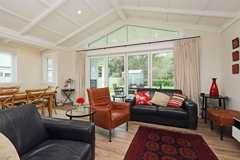 Photo of property in 15 Margaret Avenue, Havelock North, 4130