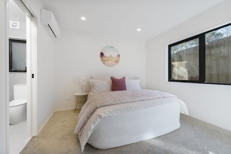 Photo of property in 8b Hadfield Street, Beach Haven, Auckland, 0626