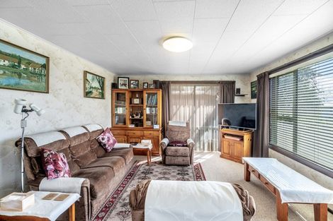 Photo of property in 68 Forfar Crescent, Rockdale, Invercargill, 9812