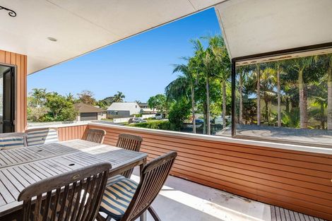 Photo of property in 54 The Circle, Manly, Whangaparaoa, 0930