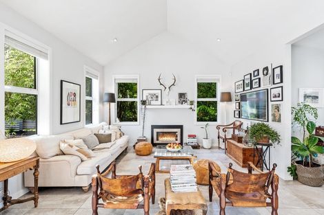 Photo of property in 42 Awanui Crescent, Matakana, Warkworth, 0985