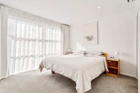 Photo of property in 28e Ian Morrison Road, Hobsonville, Auckland, 0616