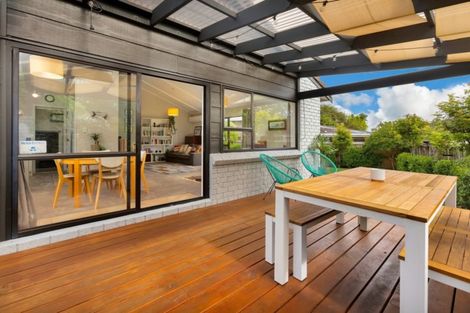 Photo of property in 5a St Michaels Avenue, Point Chevalier, Auckland, 1022