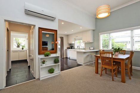 Photo of property in 4 Lamason Street, Greenmeadows, Napier, 4112