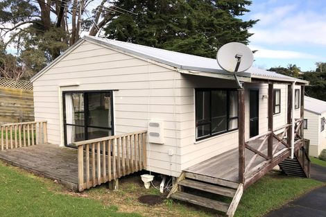 Photo of property in 2/25 Gazelle Avenue, Beach Haven, Auckland, 0626