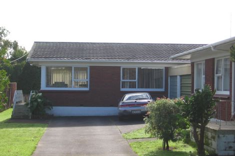 Photo of property in 2/648 Pakuranga Road, Howick, Auckland, 2010