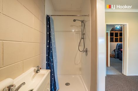 Photo of property in 33 Gorman Street, Macandrew Bay, Dunedin, 9014