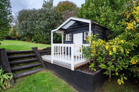 Photo of property in 29 Cliff Road, Torbay, Auckland, 0630