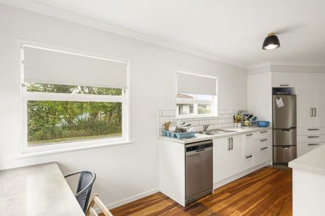 Photo of property in 2 Gear Street, Utuhina, Rotorua, 3015