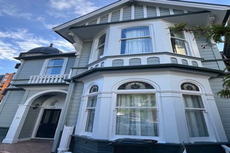 Photo of property in 18 Portland Crescent, Thorndon, Wellington, 6011