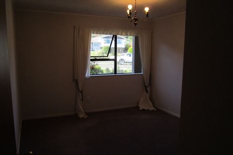 Photo of property in 4 Te Maku Grove, Waikanae, 5036