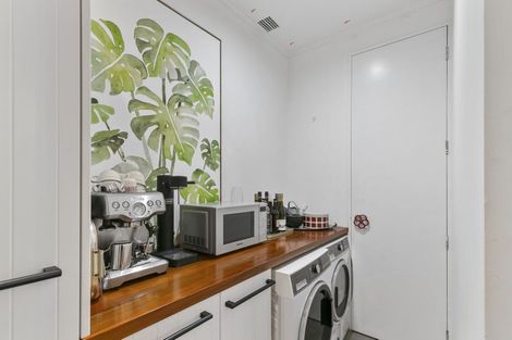 Photo of property in Tennyson Apartments, 13/25 Tennyson Street, Te Aro, Wellington, 6011