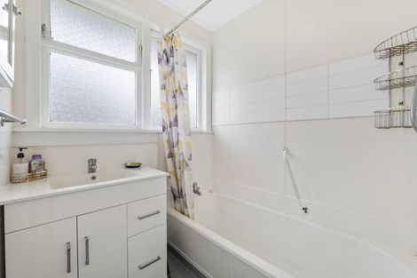 Photo of property in 67 Fairfield Road, Hawera, 4610