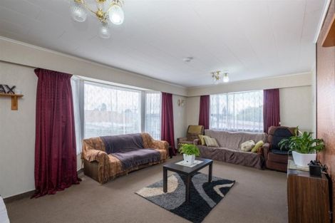 Photo of property in 13 Pembroke Road W, Stratford, 4332