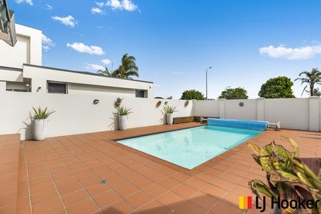Photo of property in 82 Glenross Drive, Wattle Downs, Auckland, 2103