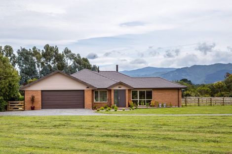 Photo of property in 75 Andersons Line, Clareville, Carterton, 5713