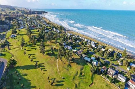 Photo of property in 1 Pinedale Crescent, Riversdale Beach, Masterton, 5872