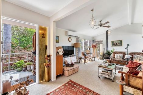 Photo of property in 11 Chequers Avenue, Glenfield, Auckland, 0629