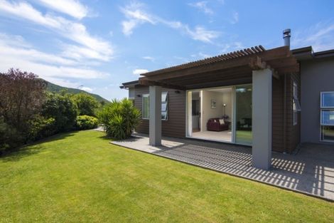 Photo of property in 24 Glentui Place, Waikawa, Picton, 7220