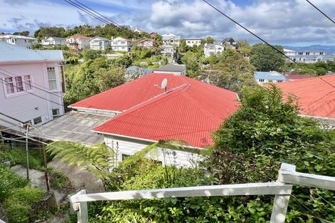 Photo of property in 7 Hadfield Terrace, Kelburn, Wellington, 6012