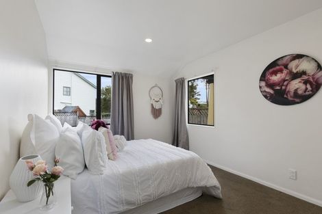 Photo of property in 21b Manuka Street, Stokes Valley, Lower Hutt, 5019