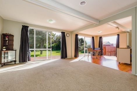 Photo of property in 9 Makarini Street, Paraparaumu, 5032