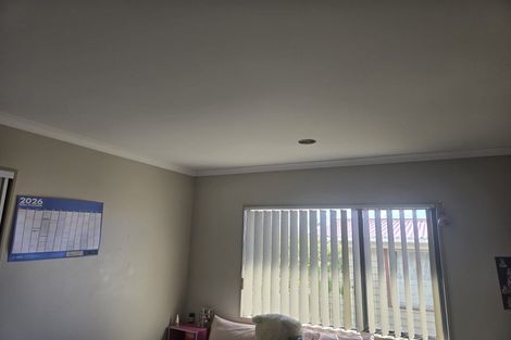 Photo of property in 85 Cobham Crescent, Kelston, Auckland, 0602