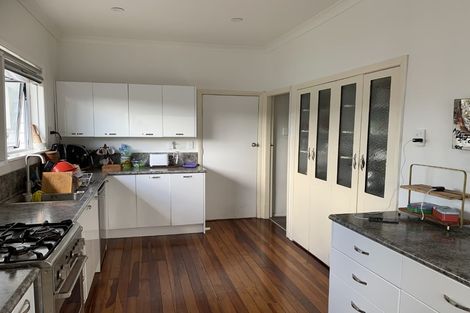 Photo of property in 134 Weraroa Road, Levin, 5510