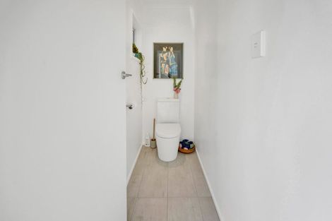 Photo of property in 27a Montana Place, Merrilands, New Plymouth, 4312