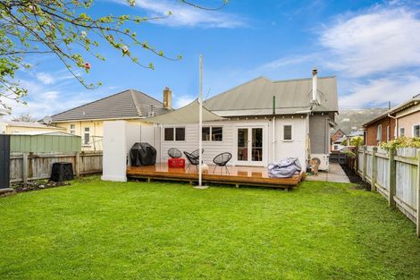 Photo of property in 3 Nile Street, Saint Clair, Dunedin, 9012