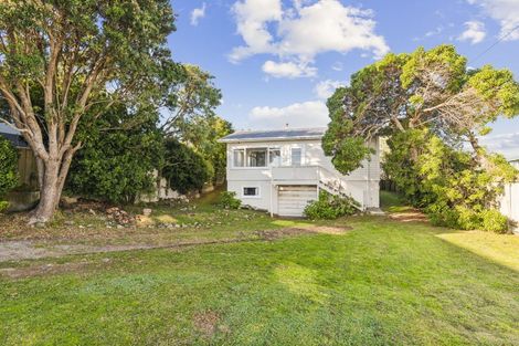 Photo of property in 89 Seaview Road, Paraparaumu Beach, Paraparaumu, 5032