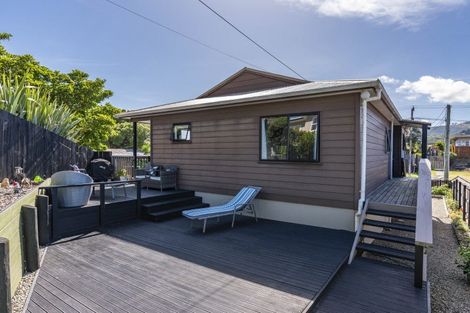 Photo of property in 8 Dale Road, Raumati South, Paraparaumu, 5032