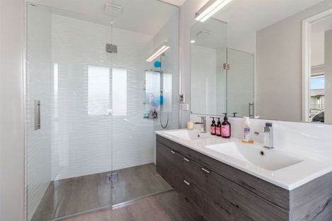 Photo of property in 21 Greystone Place, Omokoroa, 3114