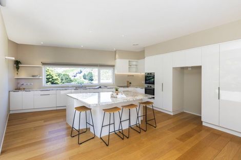 Photo of property in 2 Hyllton Heights, Lyttelton, 8082