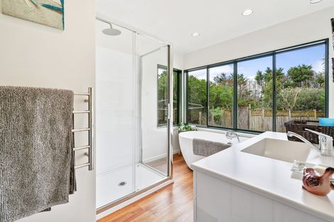 Photo of property in 10 Matarau Road, Matarau, Kamo, 0185