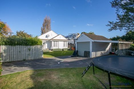 Photo of property in 1 Chepstow Avenue, Fendalton, Christchurch, 8052